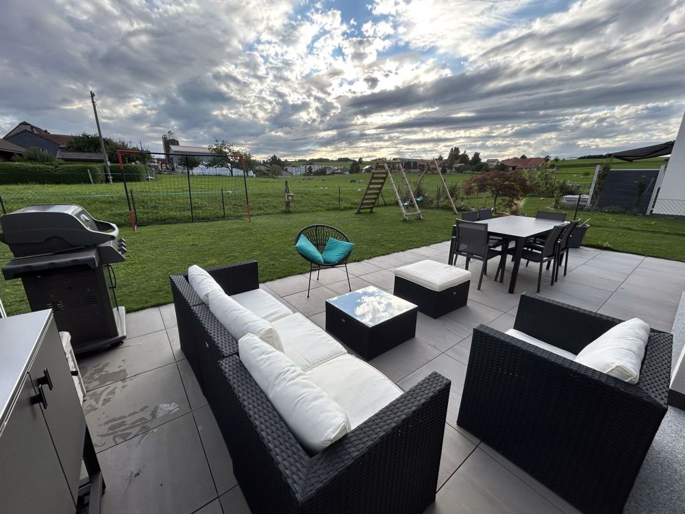 Helles und funktionales neu gebautes Landhaus, abseits der Straße - Bild 2