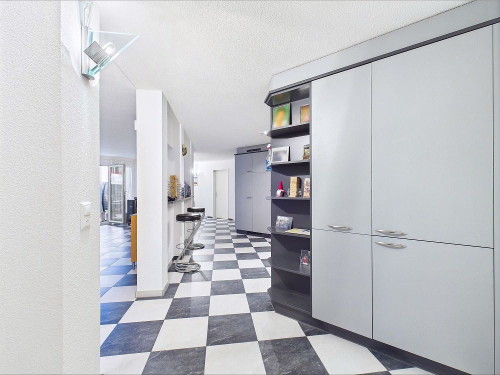 Grosse, helle 4.5-Zimmer-Wohnung in familienfreundlicher Lage zu vermieten - Bild 3