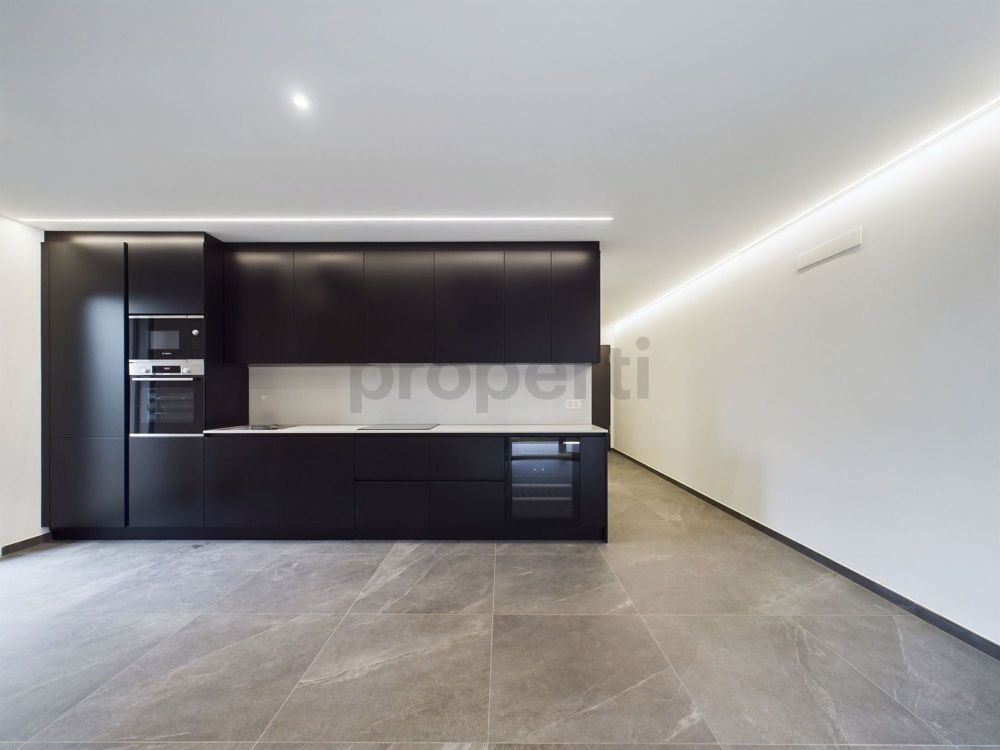 Helles 2,5-Zimmer-Apartment mit Garten in neuem Bau in Lumino - Image 1