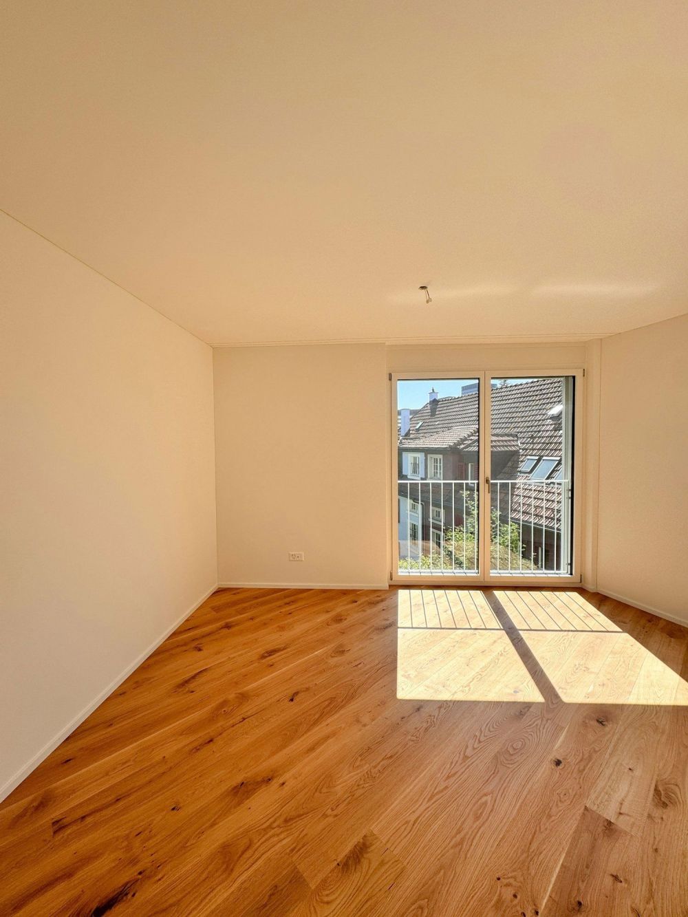 Hochwertige Neubauwohnung im Eigentumsstandard an zentraler Lage in Oerlikon - Büro/Gästezimmer