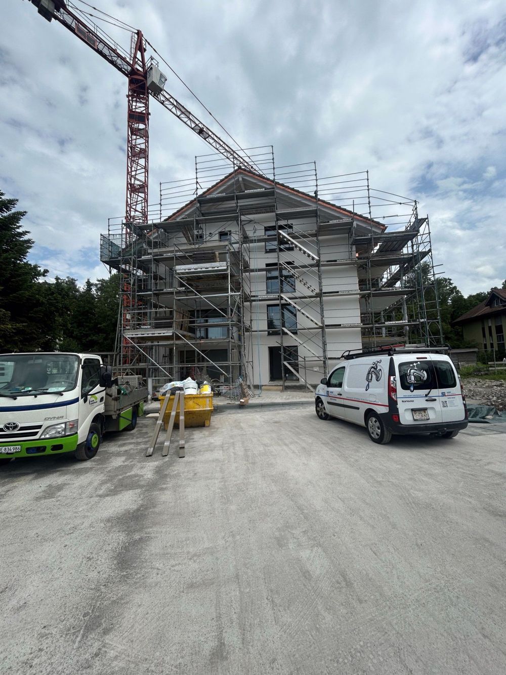 ERSTVERMIETUNG: Traumhafte Dachwohnungen im ruhigen, ländlich geprägten Thierachern bei Thun - Bild 2