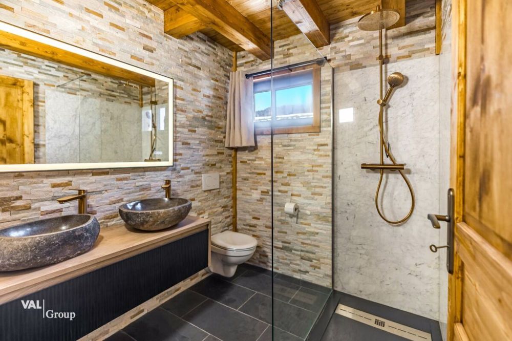 Letzte Chance: Exklusives Chalet als Zweitwohnsitz in Grächen! - Referenzfoto Nachbarchalet