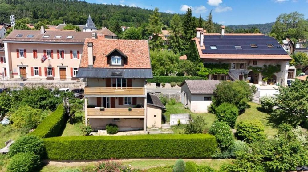 Arzier Dorf, Einzelhaus mit 2 Wohnungen - Bild 1