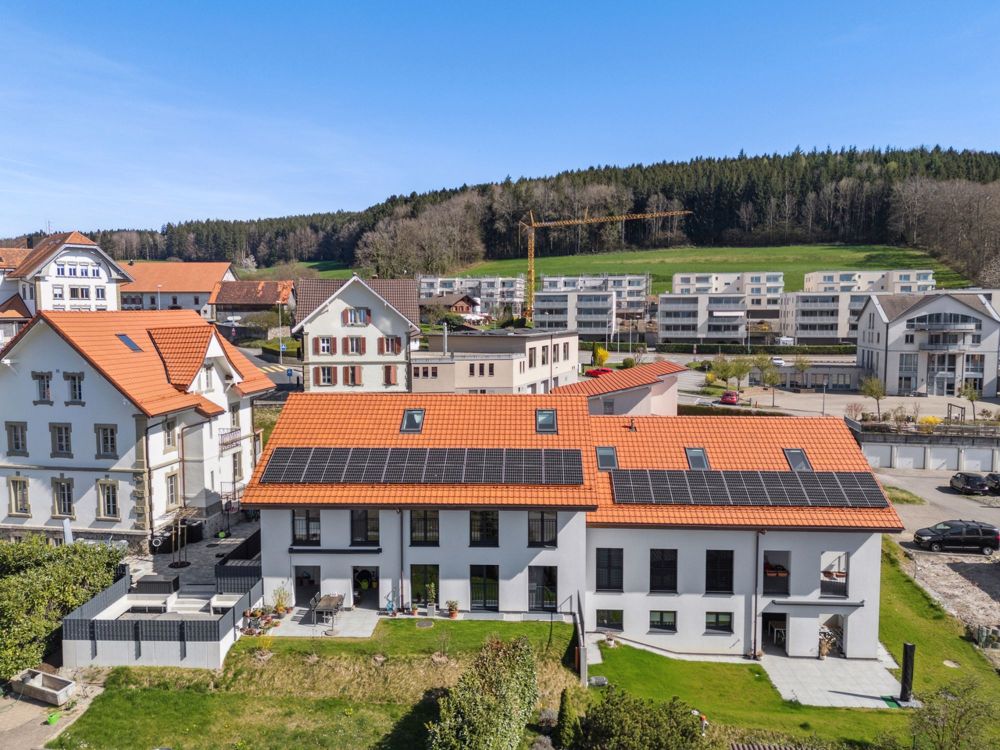 Magnifique appartement neuf avec vue imprenable sur le Jura - L'immeuble / Das Gebäude / The building