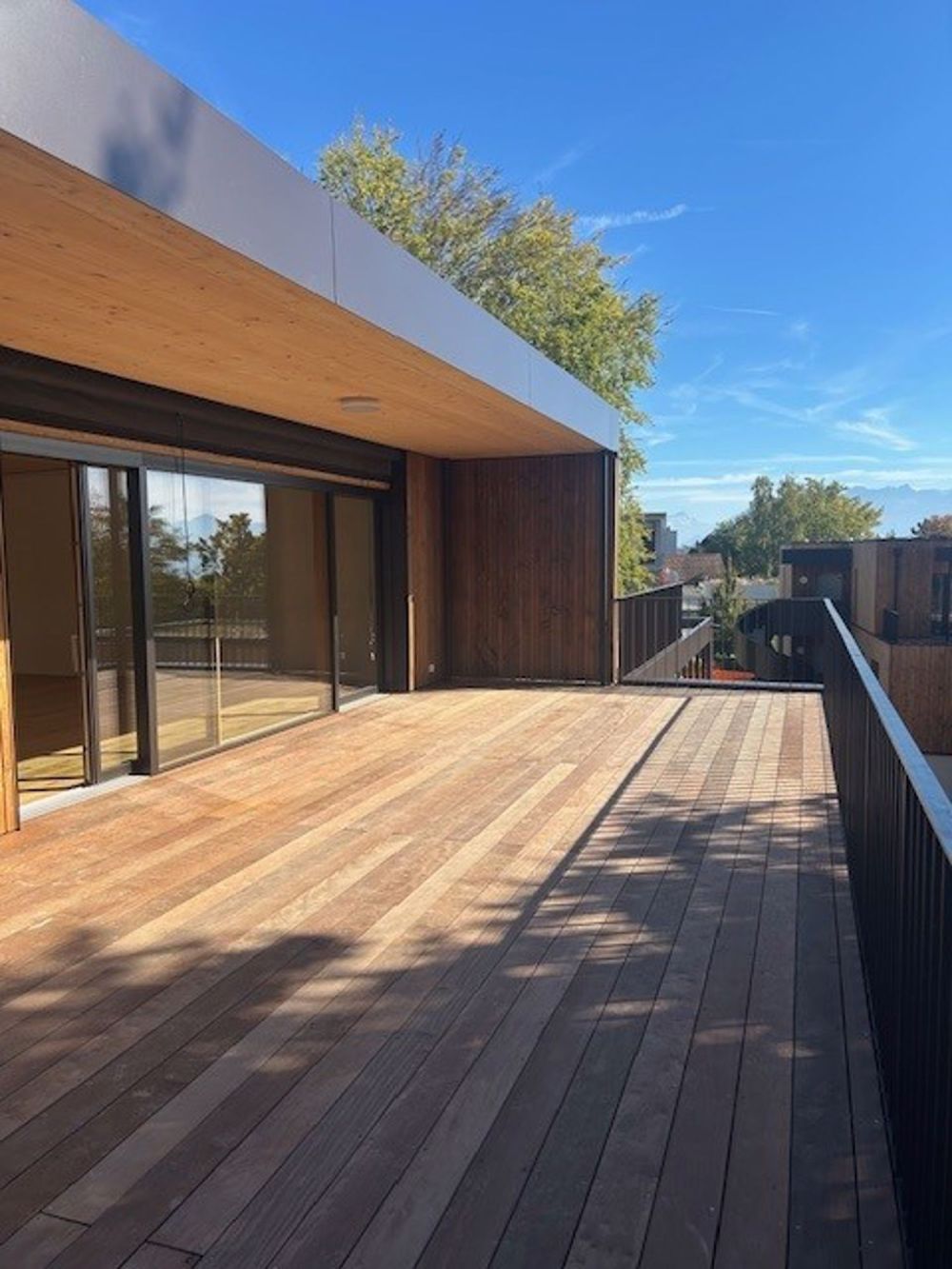 Dachgeschoss 5.5 Zimmer - Bild 1