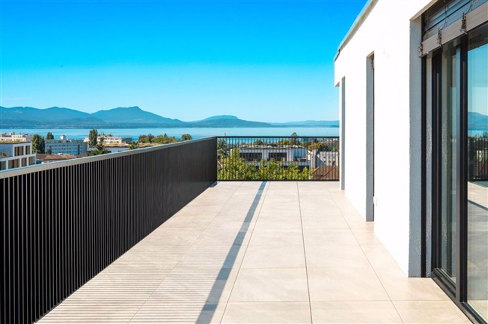 Wunderschöne 4-Zimmer-Penthouse-Wohnung mit Panoramablick in Prilly - Bild 4