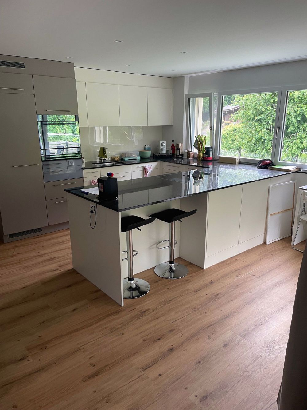 Grosse, helle 3.5-Zimmer-Wohnung an beliebter, naturnaher Lage mit 2 Balkone - Bild 3