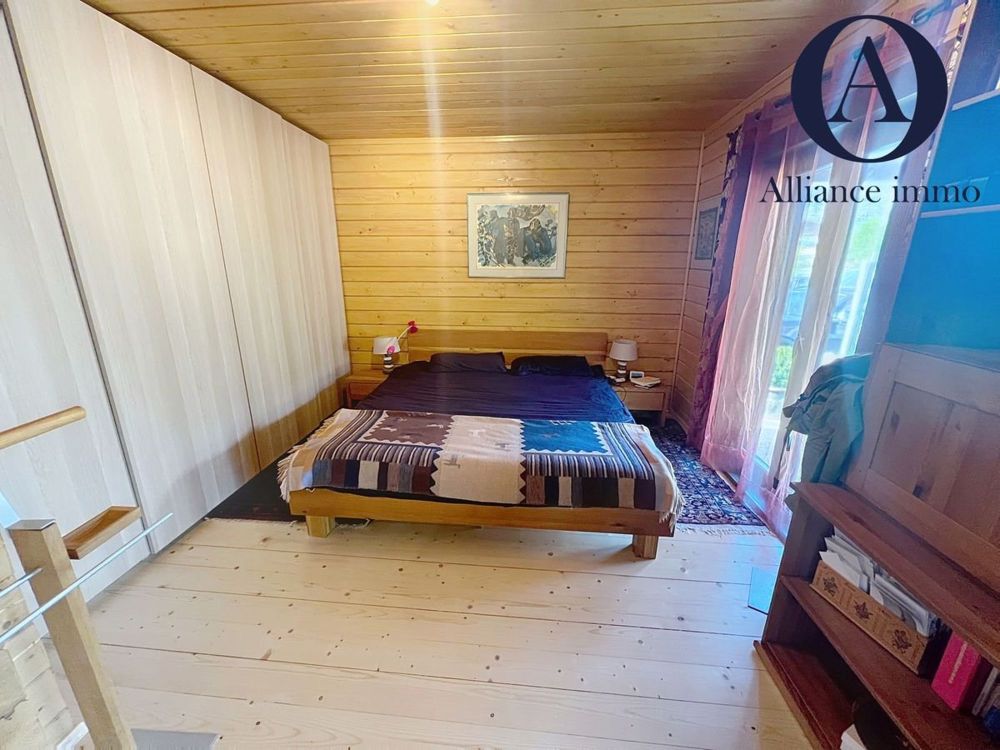 Ein kleines Paradies - Massivholzhaus mit 3.5 Zimmern, 120 m², nur 50 Meter vom Neuenburgersee entfernt (Cheyres) - Bild 10