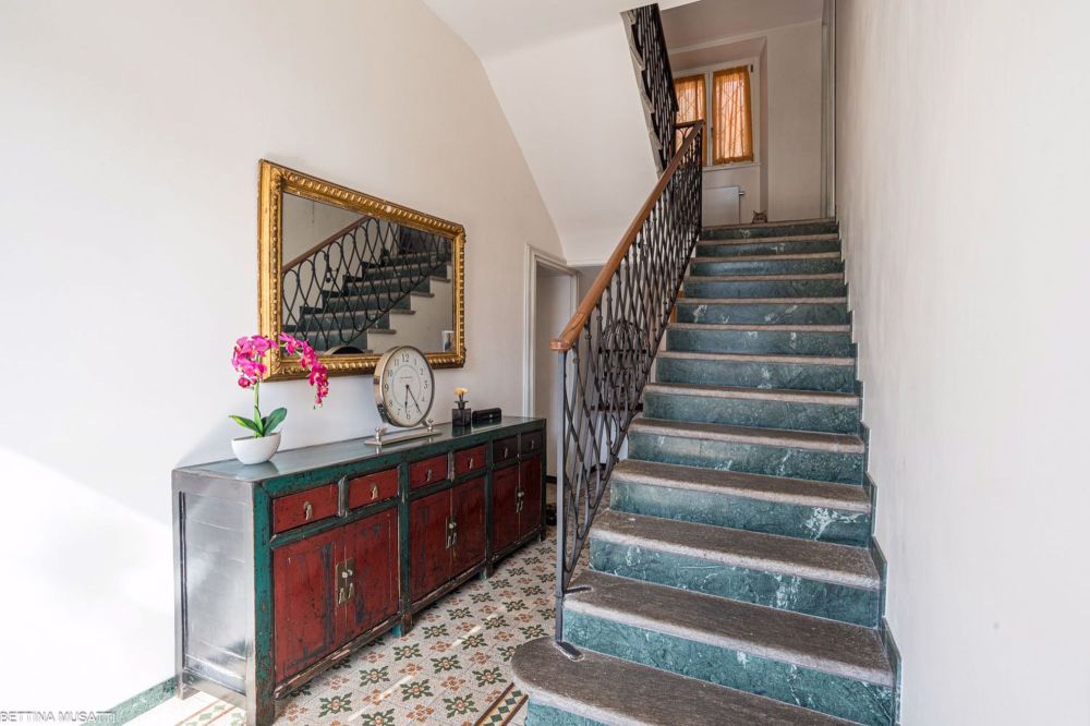 PONTE TRESA – SEEBLICK, ZWEI SCHRITE VOM BAHNHOF UND VON DER GRENZE ZU ITALIEN - Bild 5