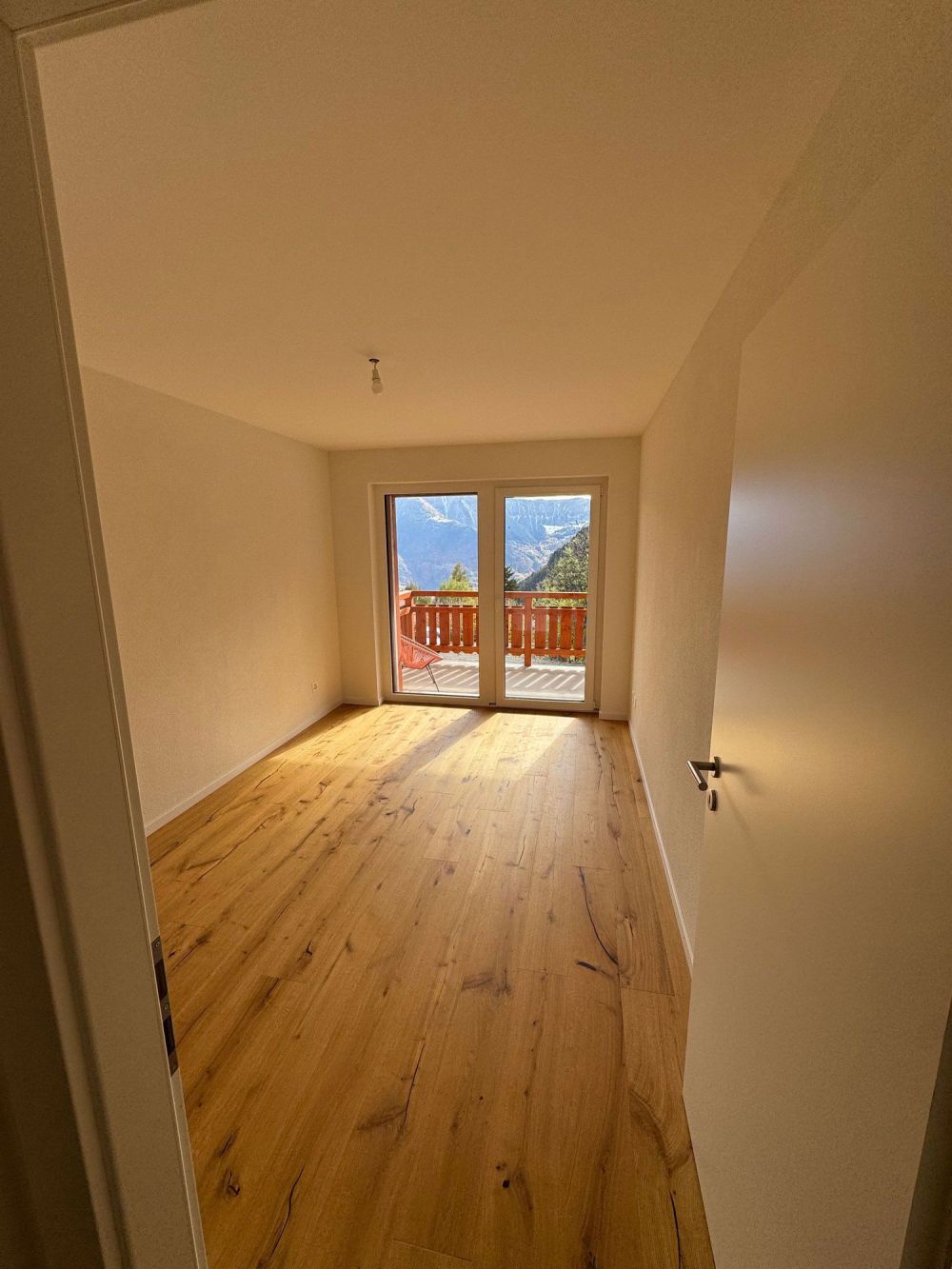 Moderne 2,5-Zimmer-Wohnung mit Panoramablick in Ovronnaz - Bild 10