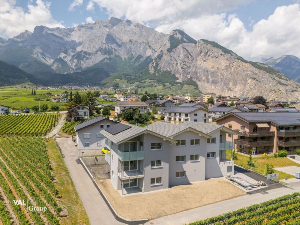 4.5 Zimmer moderne und helle Wohnung mit Balkon, ideal für den ersten Kauf - Bild 2