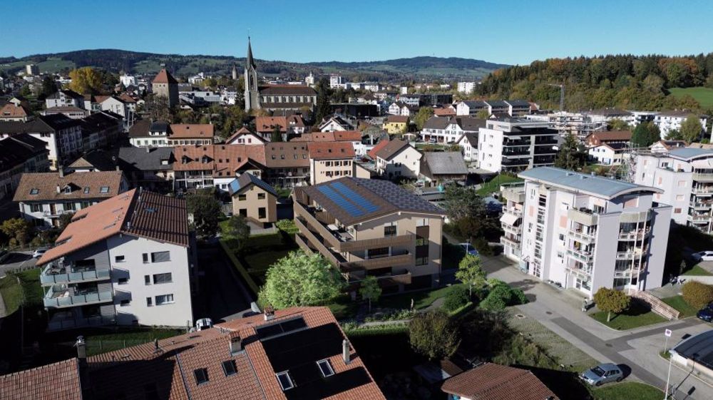 Wohnung mit 3.5 Zimmern und Balkon - Bild 3