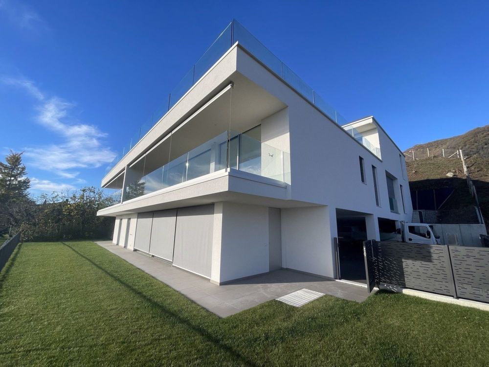 NEUES UND AUSSERGEWÖHNLICHES 3.5-ZIMMER-APARTMENT MIT BEZAUBERNDEN AUSBLICK - Bild 2