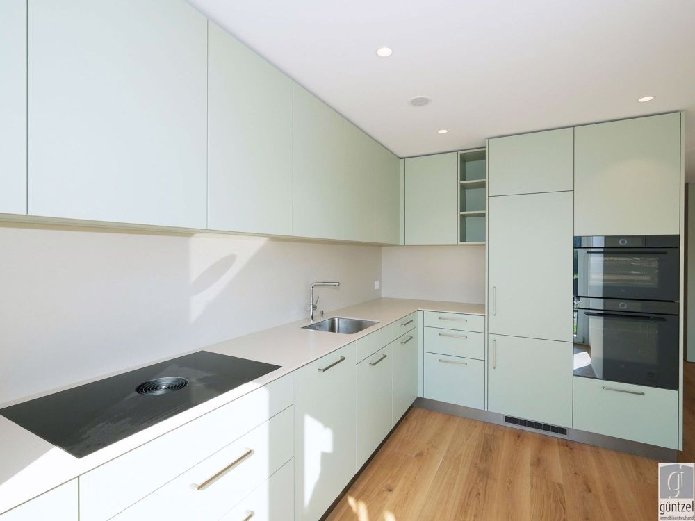 Neue Gartenwohnung - ruhig und dennoch zentral gelegen - moderne, helle Küche