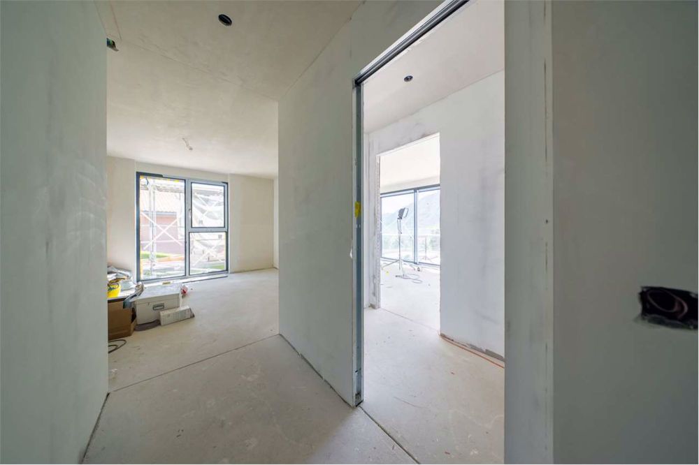 2,5-Zimmer-Wohnung mit Garten NEU Minusio Seeblick - Bild 10