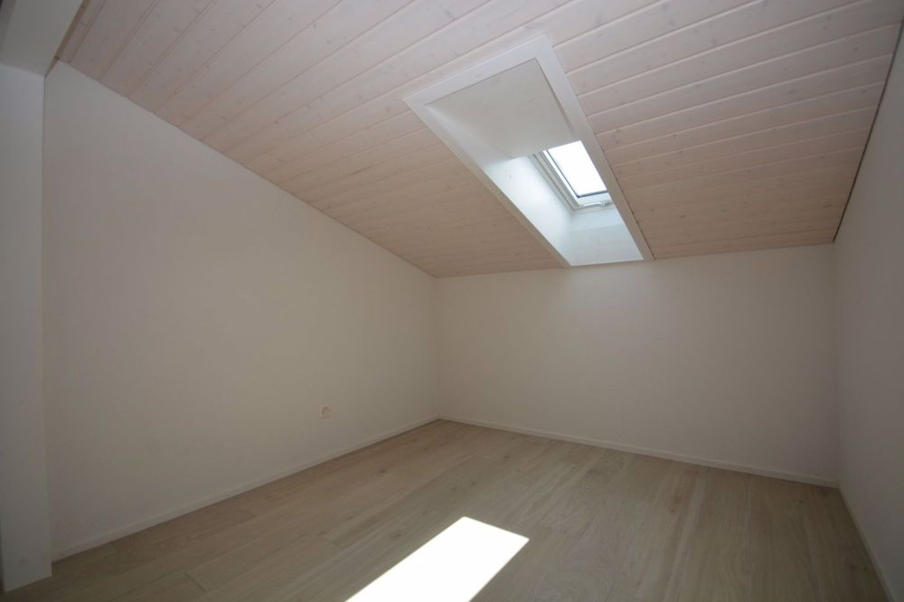 Angrenzendes Haus mit herrlicher Aussicht - Bild 7