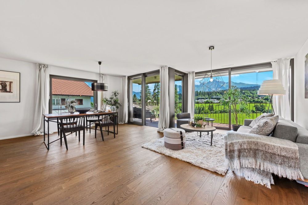 Flims: 3.5-Zimmer-Wohnung mit Raumgefühl, Ruhe und Berglandschaft - EN797_Wohnzimmer