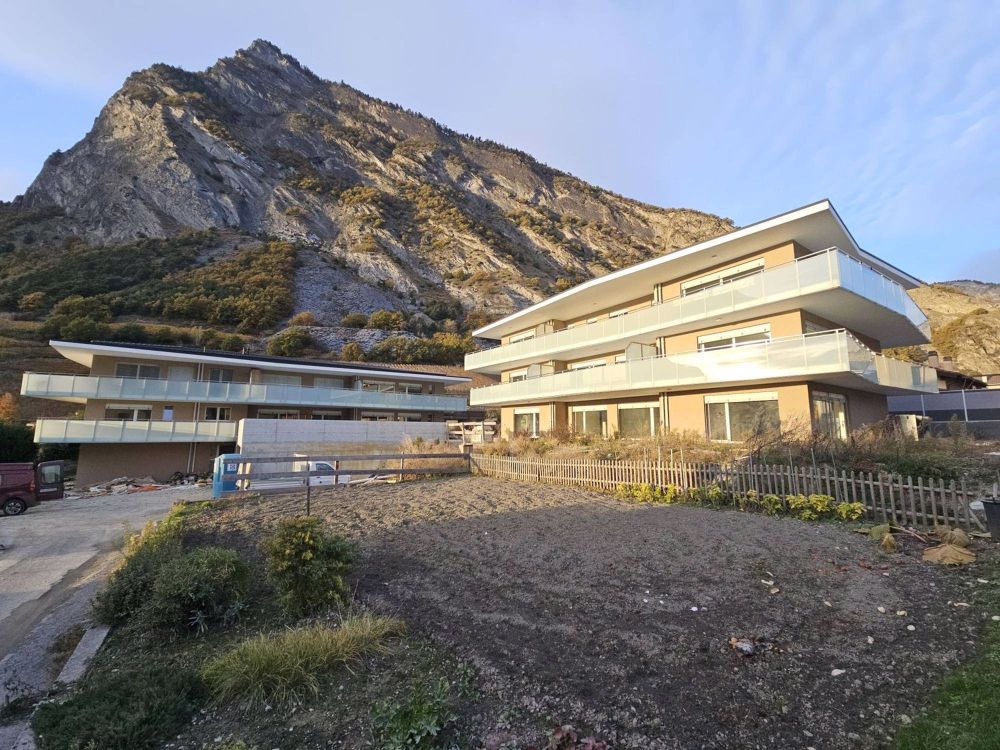 Appartement contemporain de 3.5 pièces - grand balcon - Bild 1