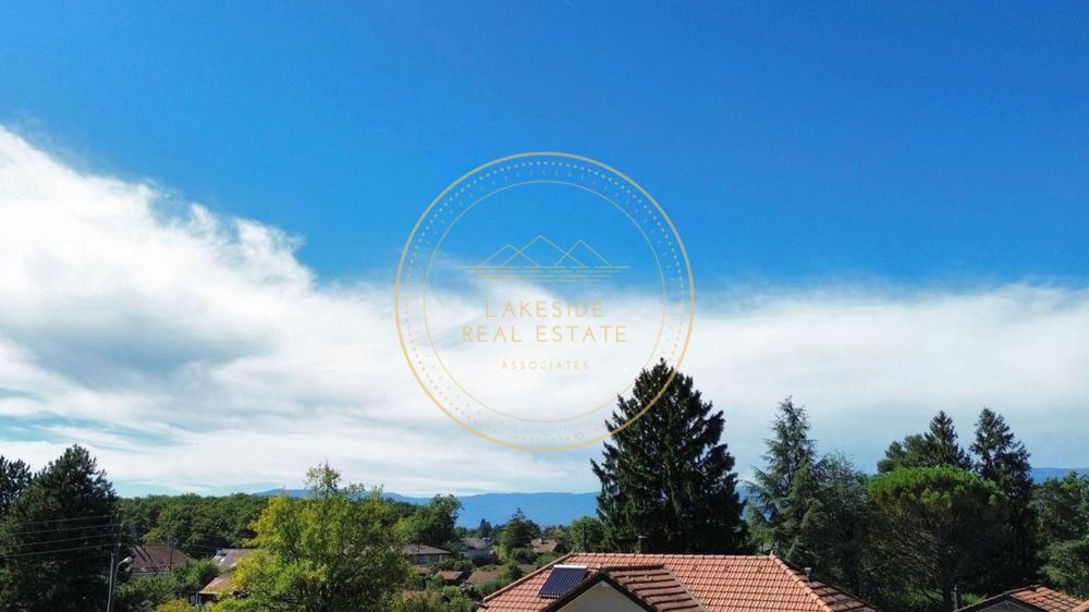 Superbe Dachgeschoß mit großer Terrasse und freier Aussicht - Bild 1