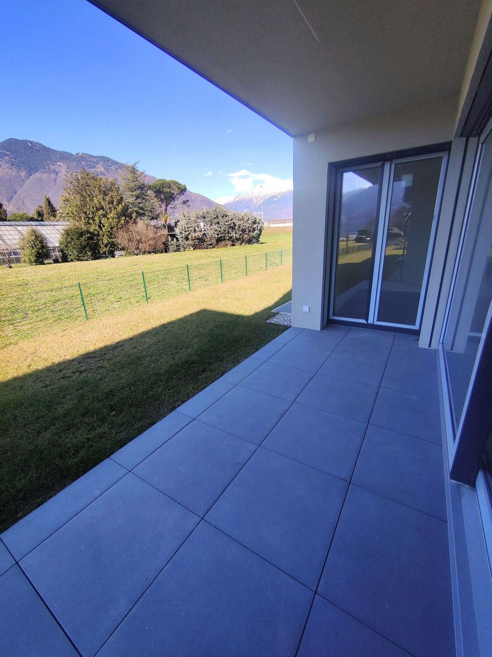 Nuovo appartamento di 3.5 locali, con giardino e vista aperta, Al Guast 23 a Camorino. - Bild 5