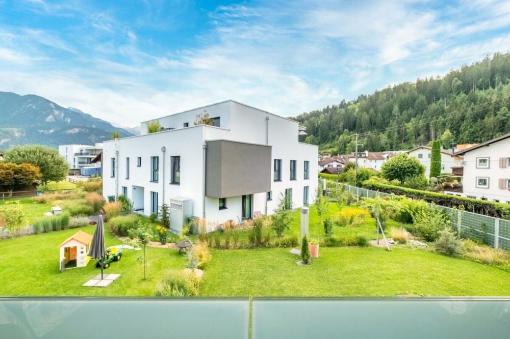 Neuwertige 4.5 Zimmerwohnung mit Wohlfühlcharakter - Bild 1