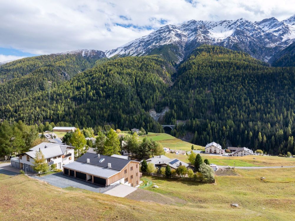 Neubau: Erstsitz-Wohnung mit Blick auf die majestätische Bergwelt - Bild 5