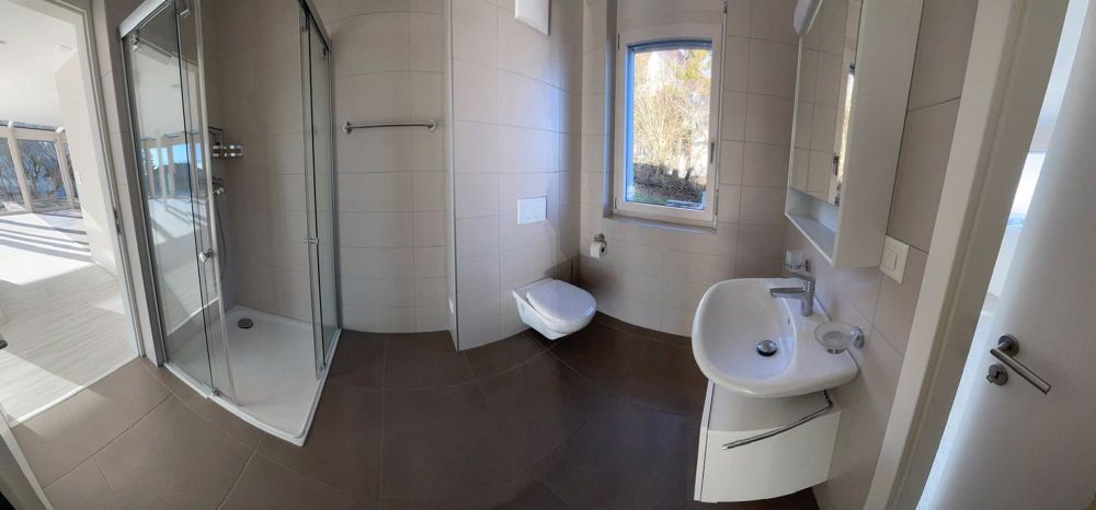 2073 Enges/NE Spacieuse et magnifique villa avec vue et garage double - Bild 12