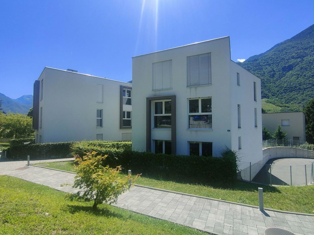 Neue 4.5-Zimmer-Wohnung in Claro - Bild 1