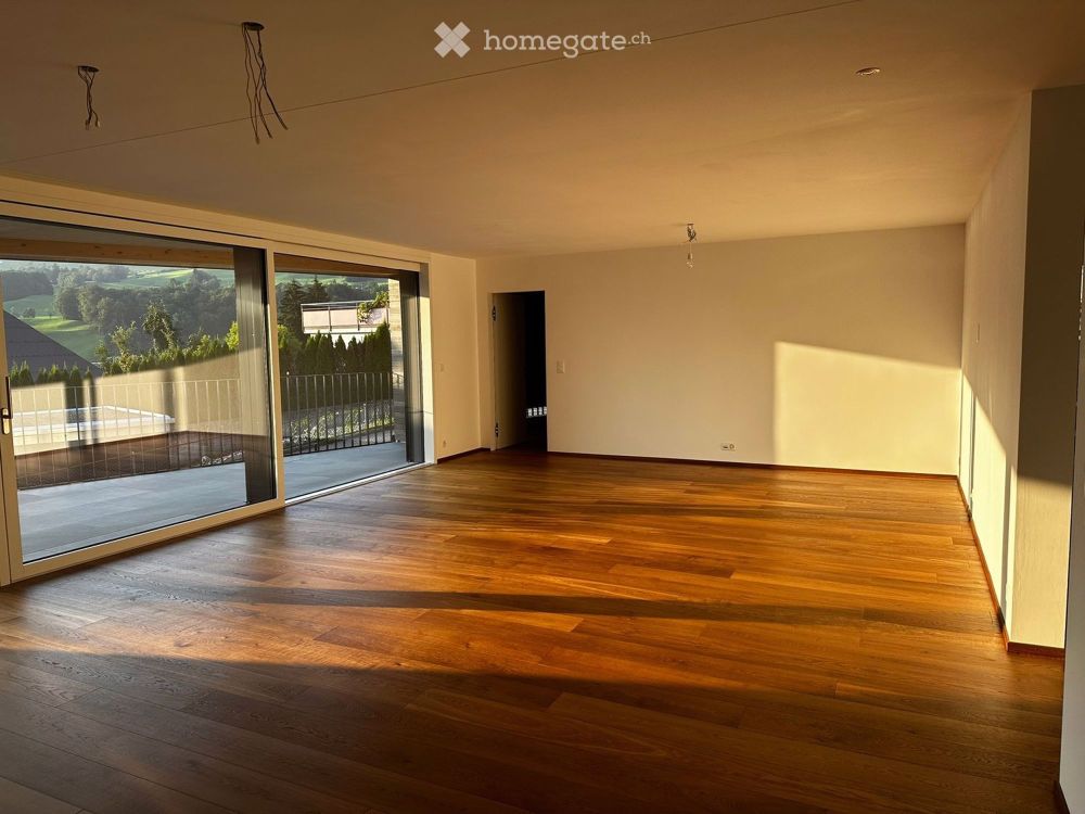Attraktive 4.5 Zimmer-Wohnung in Wollerau mit Berg- und teilweiser Seesicht! - Bild 2