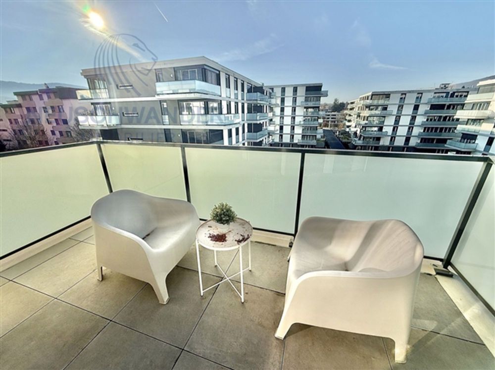 Das Hotel liegt in unmittelbarer Nähe des Stadtzentrums in einer grünen Umgebung - Bild 5