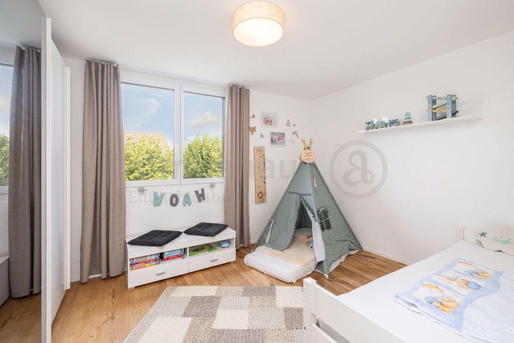 Letzte Einheit: Neubau an zentraler Lage, Attikaterrasse und Weitsicht - Bild 5