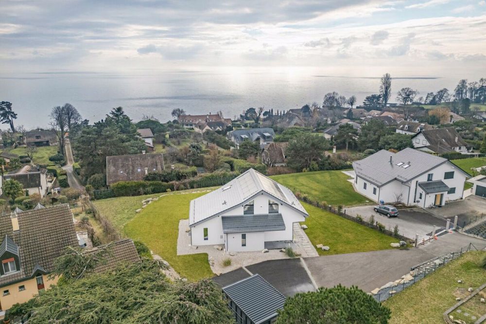 EXCLUSIVE NEW-BUILD VILLA ON LAKE GENEVA / EXKLUSIVE NEUBAUVILLA AM GENFERSEE - Bild 1