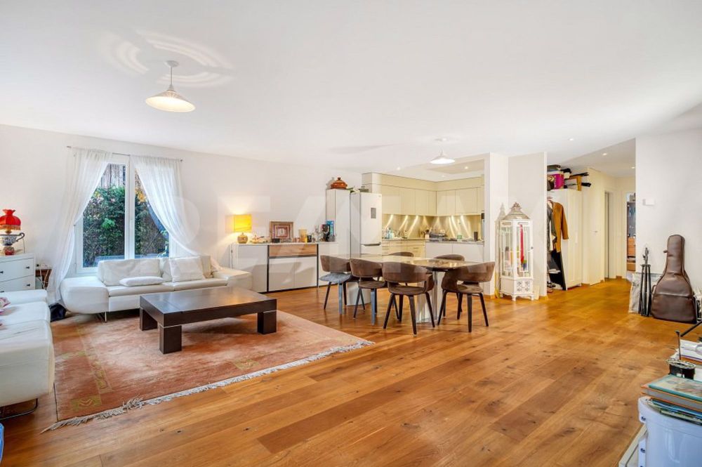 Charmant duplex 5.5 pièces de 178 m² avec jardin, à 10 minutes de Lausanne - Bild 1