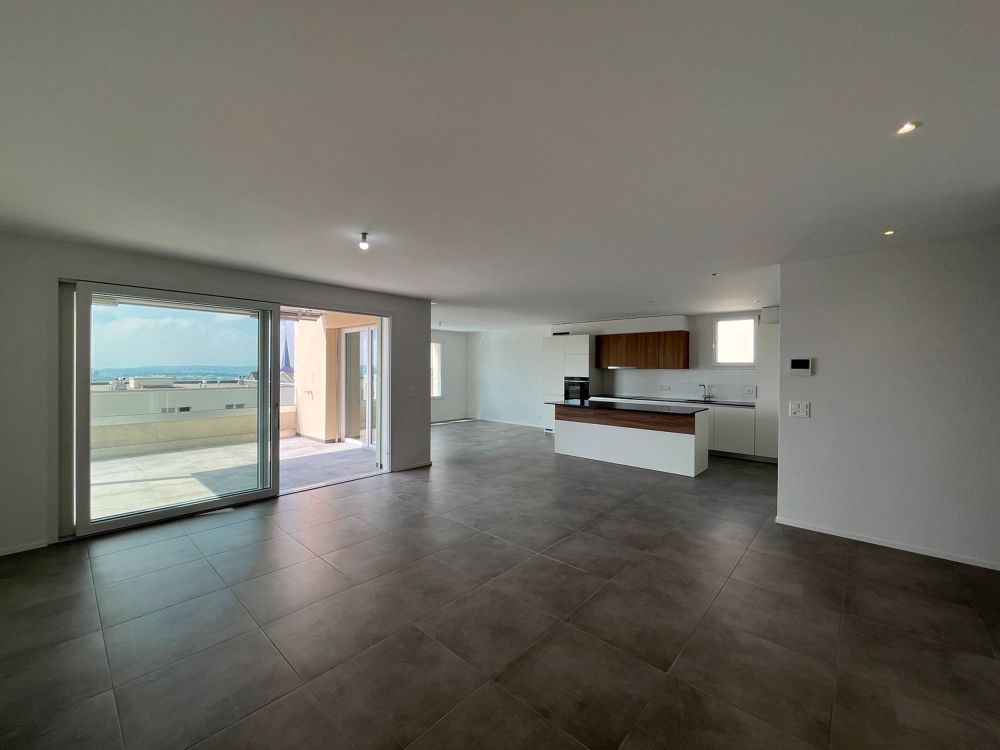 Prächtige 4,5-Zimmer-Wohnung mit großer Terrasse und Aussicht - Bild 4