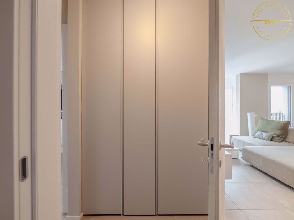 Attico von 3.5 Zimmern mit hohem Standard, komplett möbliert in Vacallo - Bild 12