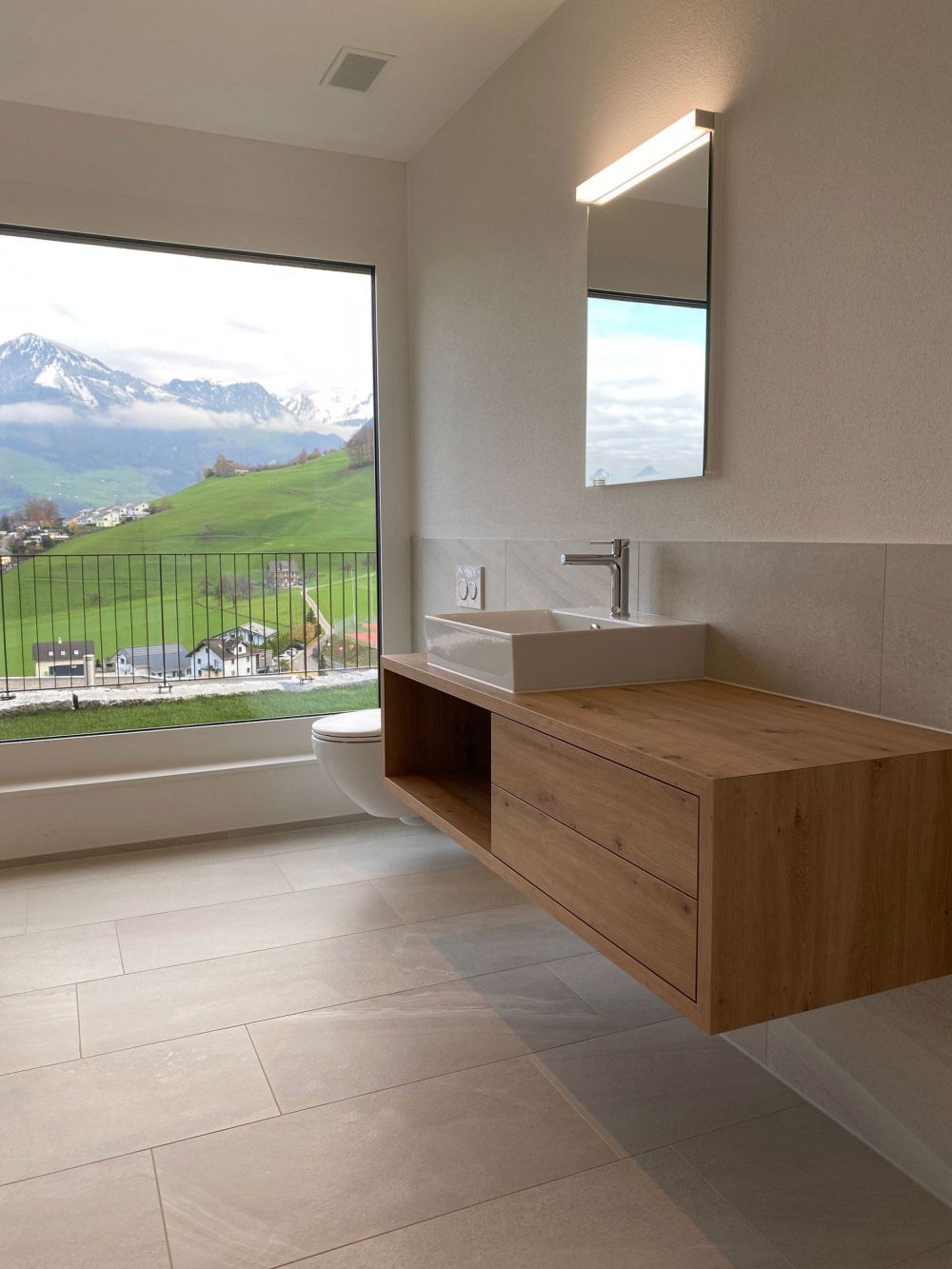Elegantes Wohnen mit fantastischer Aussicht - Bild 13