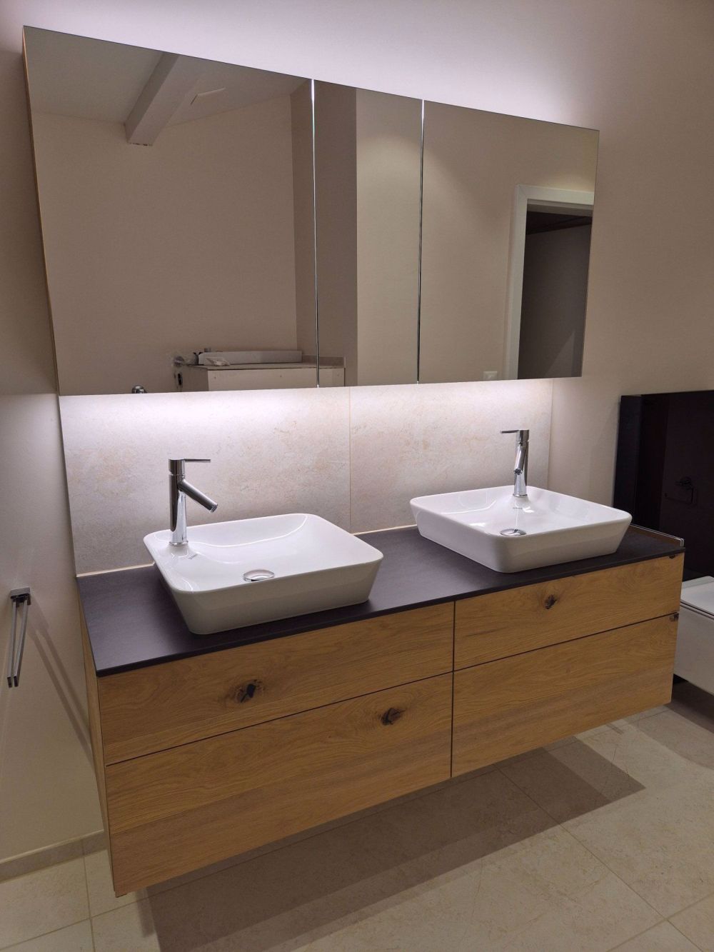 Loftartige 2.5 Zi Whg mit Terrasse Kriens- Erstbezug ! 77 qm - Bild 2