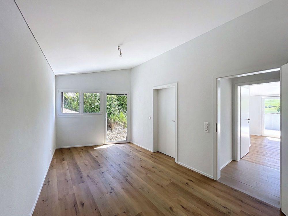 EINZELSTEHENDES NEUES LANDHAUS - 2 WOHNUNGEN - PANORAMABLICK - Bild 7