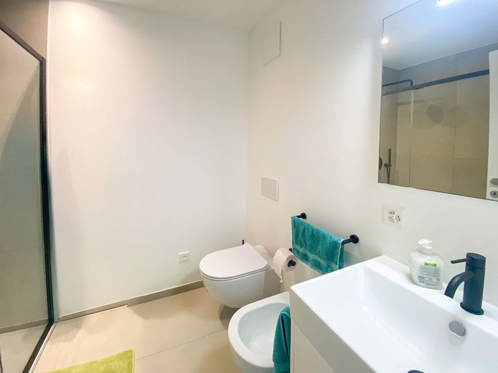 Modernes Einzimmerapartment mit Balkon in strategischer Lage in Locarno - Bild 9