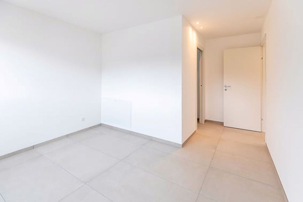Vivi in Alto Stile: Splendido 3.5 Locali con Terrazza Panoramica a Locarno - Bild 9