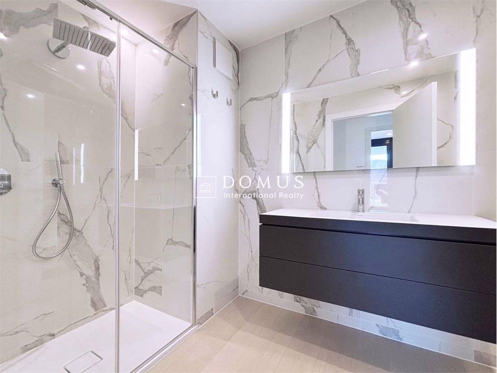 Neu 4.5 mit Garten und Seeblick - Bild 9