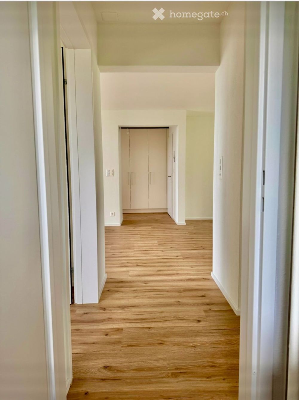 Mitten im Zentrum – erhöht gelegen, mit Seesicht, Weitblick und komplett neu saniert. - Bild 6