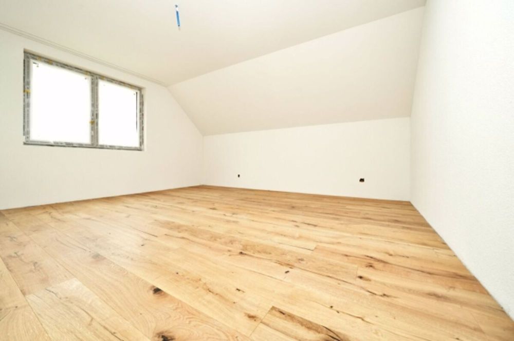 MODERNE EINFAMILIENHÄUSER IN IDYLLISCHER, NATURNAHER UMGEBUNG - Bild 6