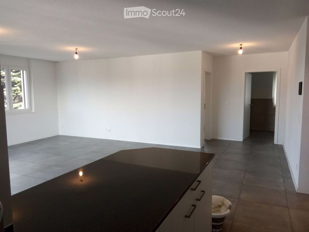 Moderne 3.5-Zimmer-Wohnung im Eigentumsstandard, Dorfstrasse 6, Ins - Bild 2