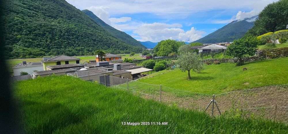 Modernes Apartment mit 3.5 Zimmern und Panoramablick in Lumino - Bild 1