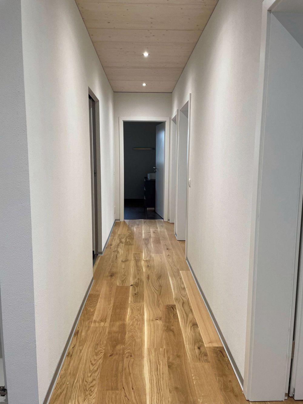 Wunderschöne moderne 4.5 Zimmer-Duplexwohnung im Herzen von Kriegstetten - Bild 8