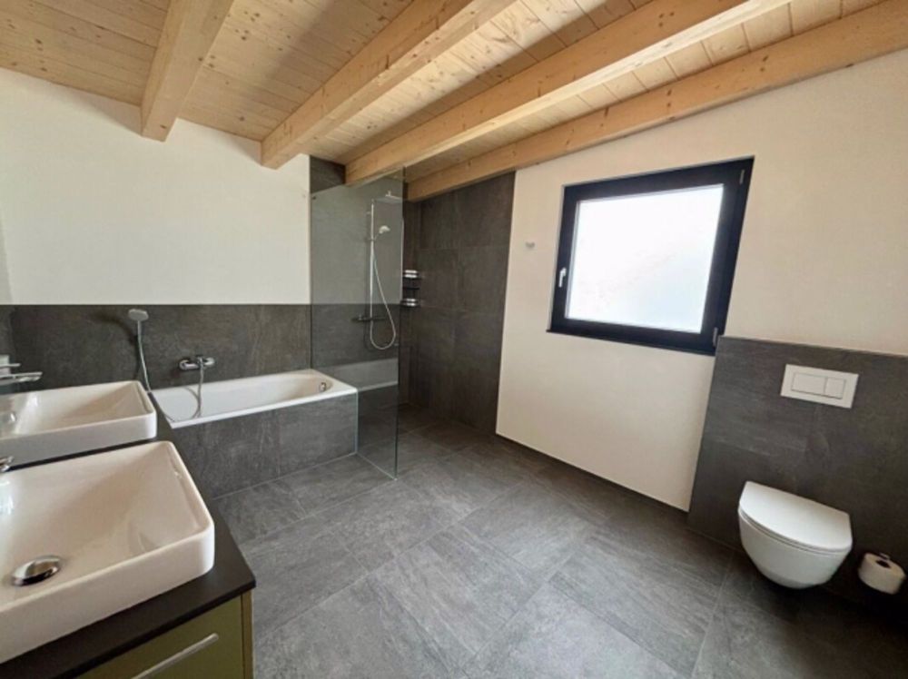 Erstbezug mit Stil Einfamilienhaus Neubau im Wallis, top Ausstattung - Bild 7