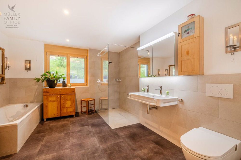 Stilvolle 3 1/2 Zimmer-Gartenwohnung (Erstwohnung) mit Einfamilienhaus-Charakter - Bild 7