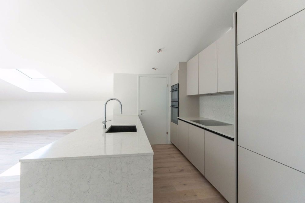 Traumhafte 3.5-Zimmer-Wohnung mit Blick auf den Rigi-Südhang und Smart-Home-Komfort - Bild 6