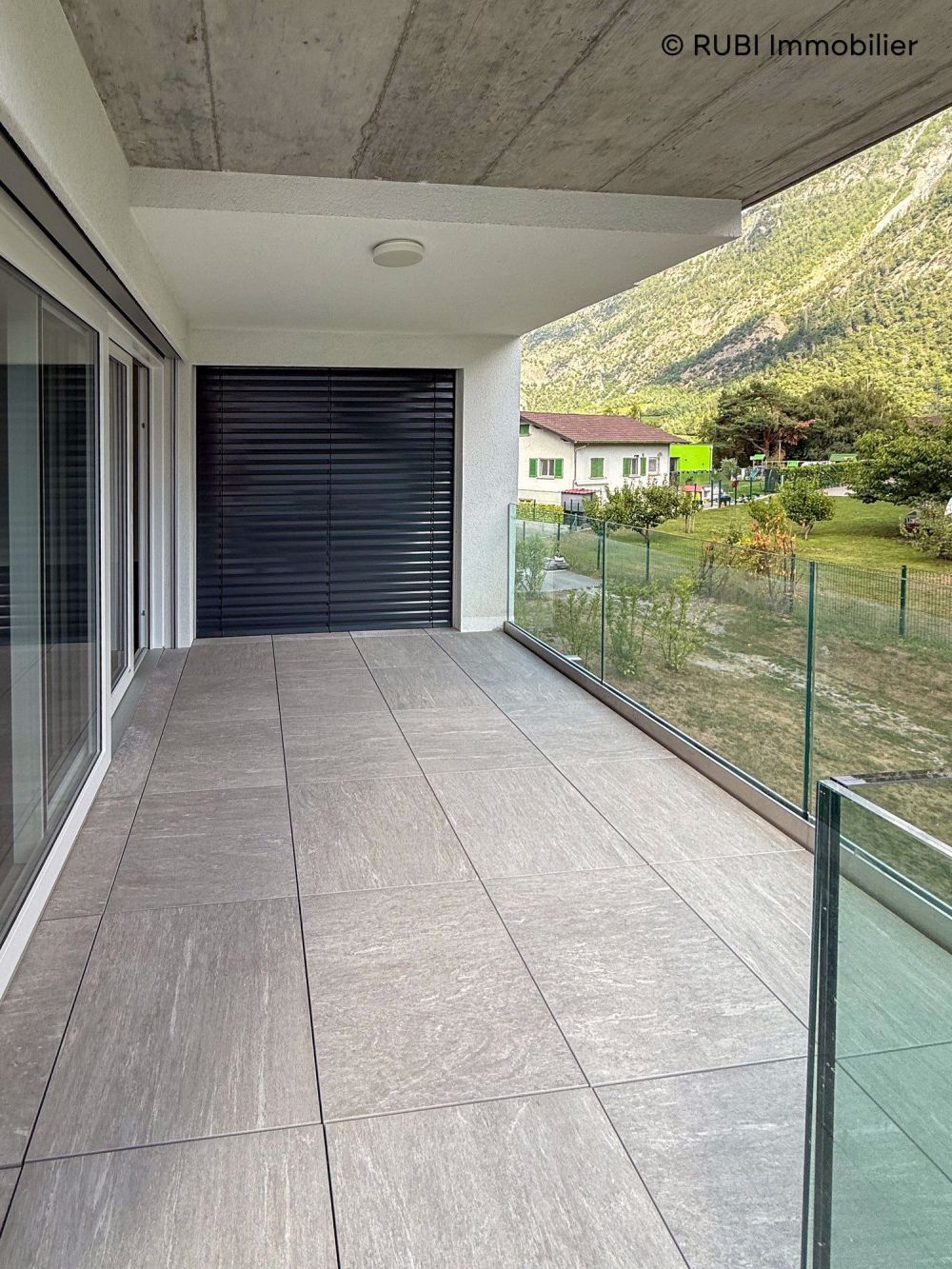 Schönes neues 4.5-Zimmer-Apartment mit großer Terrasse - Bild 13